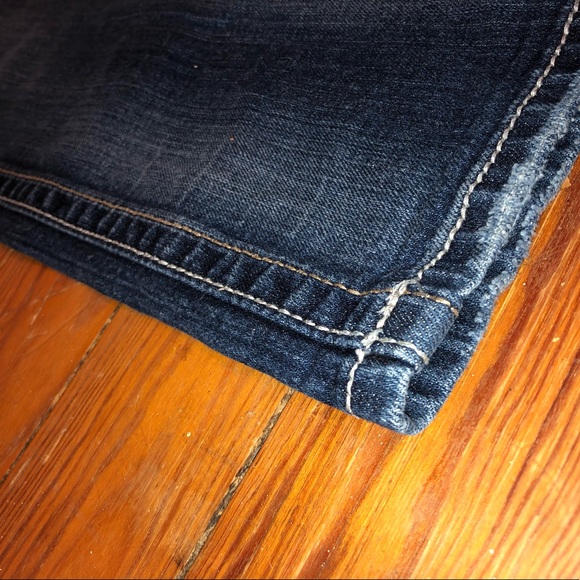 Stylish Buckle Capris 🌸 - Picture 3 of 7